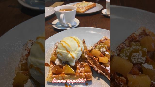 Приятного Пятничного вечера всем зрителям и подписчикам моего канала!￼