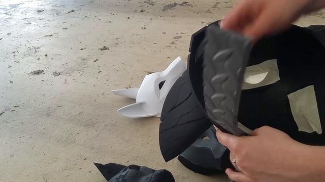 Finishing and Painting a Kitsune Fox Mask смотреть онлайн