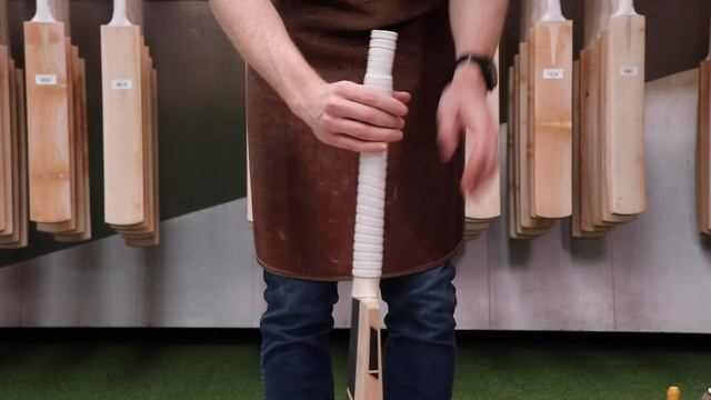 How To Guide - Applying Cricket Bat Grips смотреть онлайн