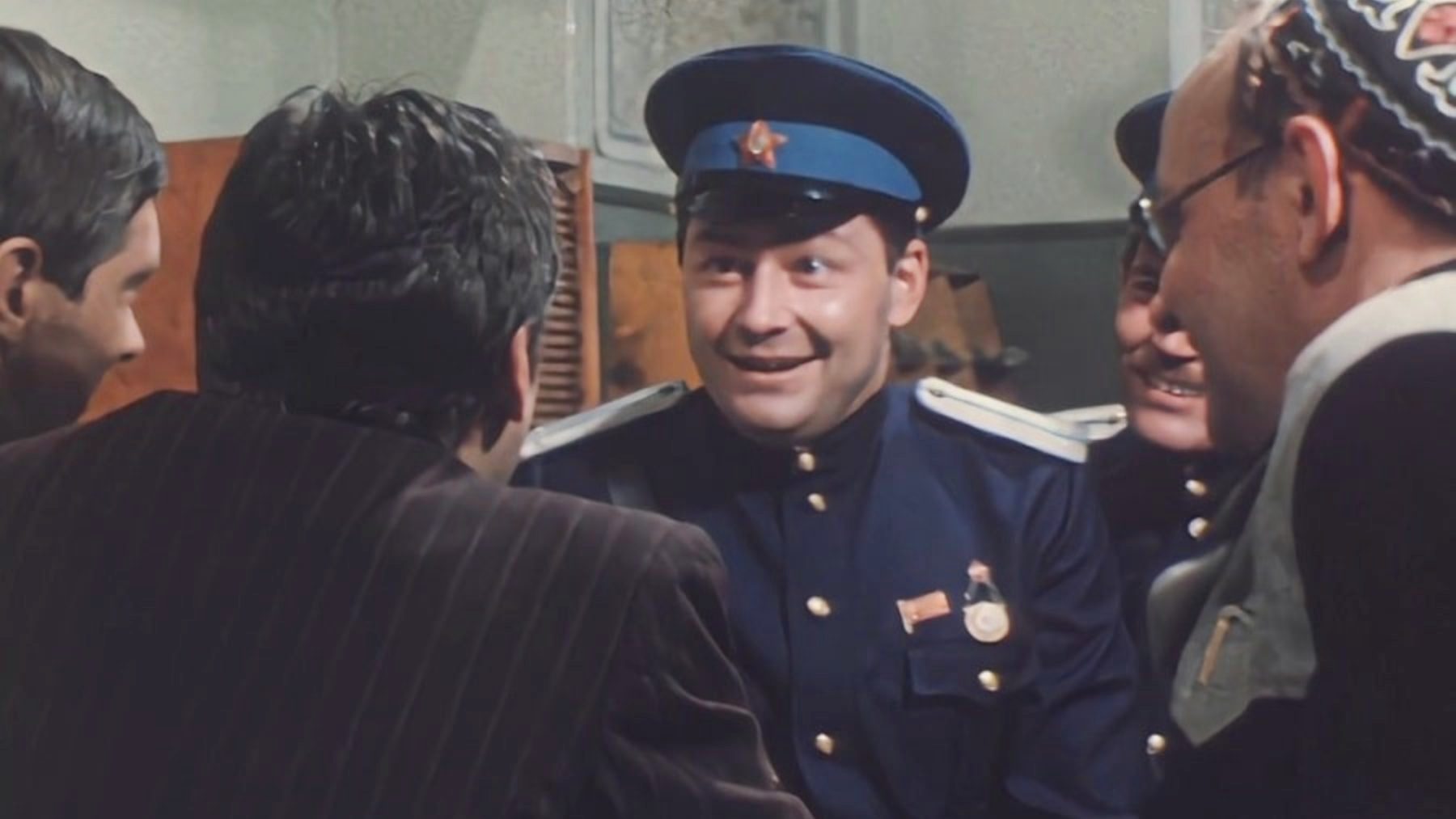 Соловьев в «Месте встречи изменить нельзя» выиграл 50 тысяч: что на них можно было приобрести в СССР смотреть онлайн