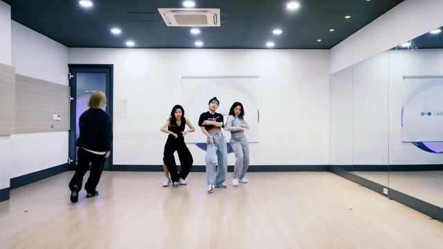 МАМАМОО (마마 무) AYA Зеркальное отражение танцевальной практики смотреть онлайн