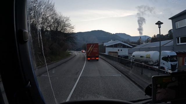 Проблема помыть фуру перед отпуском. Быстрая загрузка и выгрузка. Дальнобой по Европе. смотреть онлайн