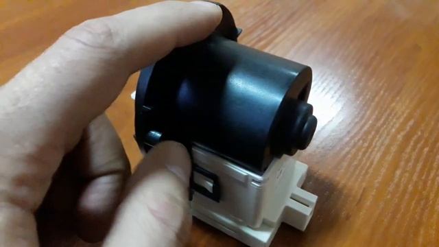 Насос стиральной машины Indesit, Ariston. Помпа. Сливной насос. Гарантия. Отправка по Украине. смотреть онлайн