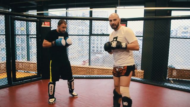 Константин Лысенко - руководитель студии "Первый Fight". Видео-урок "Как пробить по печени" 7 часть смотреть онлайн