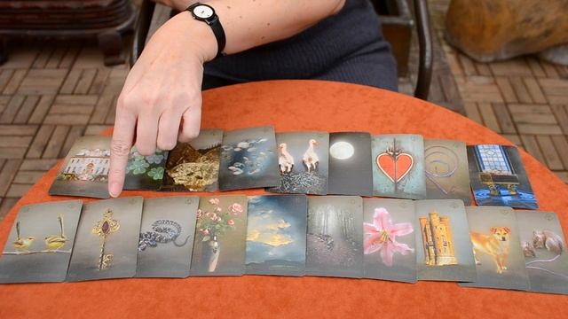 Sylvie Steinbach - Tarot, Lenormand Oracle, Mediumship & Karmic Astrology смотреть онлайн
