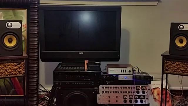 Bowers & Wilkins 686 Speakers