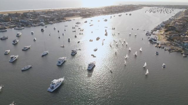 103 Via Lido Soud, Newport Beach, CA 92663 смотреть онлайн