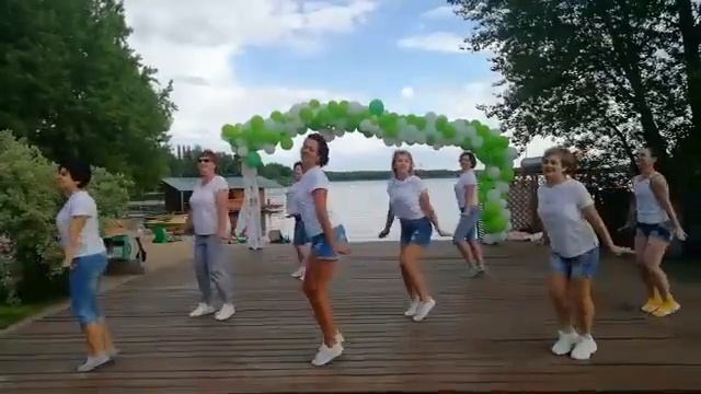 Танец родителей на выпускном смотреть онлайн