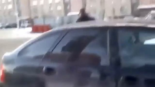 Челябинск - метеорит попадает в человека! смотреть онлайн