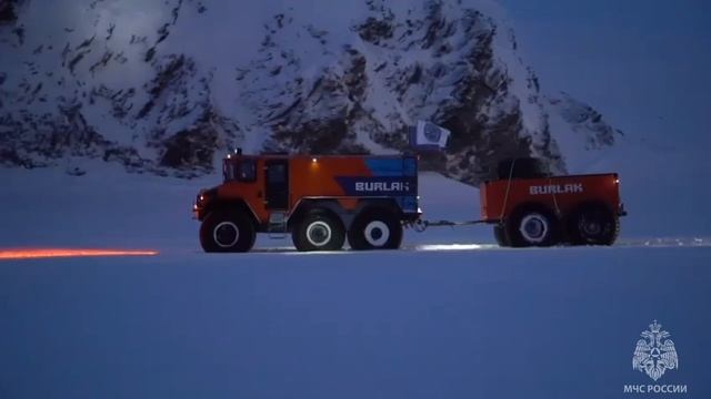 День седьмой арктической экспедиции по бездорожью и заснеженной тундре смотреть онлайн