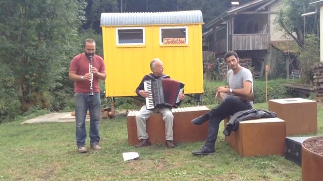 Balkans 1 - Scènes du Chapiteau, Romainmôtier - 18.08.16 смотреть онлайн
