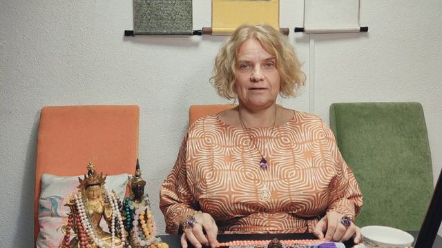 28.09 Влияние планет на человека.Как быть осознанным во время любого общения. смотреть онлайн