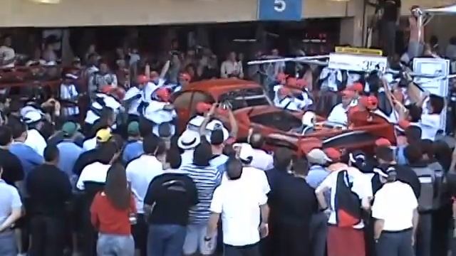 Clip: Desmontagem do Porsche 356 смотреть онлайн