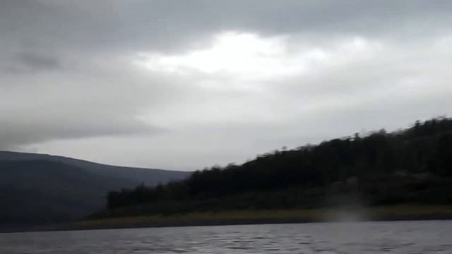 Эвенкия .До Тембенчи и обратно в Туру ( До рыбных мест не до брались винт стукнули воды не было ) смотреть онлайн