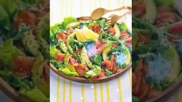 ПРОСТОЙ И ВКУСНЫЙ САЛАТ НА СКОРУЮ РУКУ. смотреть онлайн