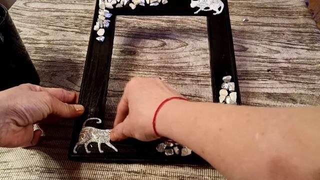 ПЕРЕДЕЛКА СТАРОЙ КРУЖКИ И ХОЛСТА , В СТИЛЬНУЮ РАМОЧКУ И КАРАНДАШНИЦУ , СВОИМИ РУКАМИ . смотреть онлайн