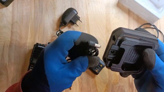 Рация с зарядкой USB Два способа Крепление рации в автомобиле и зарядка смотреть онлайн