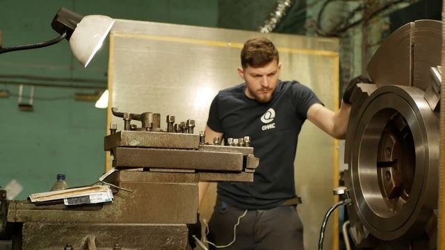 Как равномерно отцентровать заглушку в четырехкулачковом патроне на станке ДИП 500? /ОНИКС смотреть онлайн