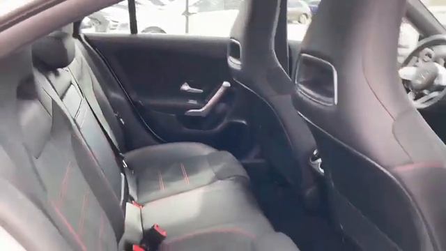 Mercedes CLA 200 AMG Line DCT-Automat смотреть онлайн