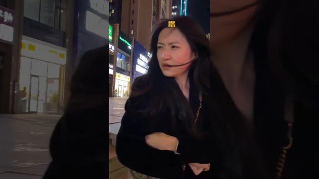 我哥朋友来家里做客，故意使唤闺蜜干活，突显自己的“家庭弟位”！【不次辣条的王美丽】 смотреть онлайн