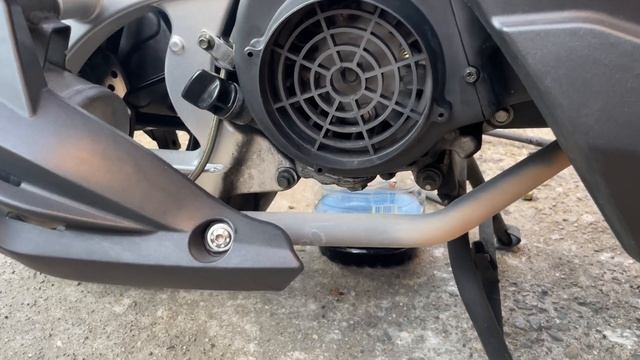 Будни скутериста, приехали покупки, заехал на мойку, меняю резину, меняю сам масло. Regulmoto Grido