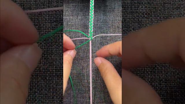 Как сделать браслет из ниток #браслет #изготовление браслетов ##shorts