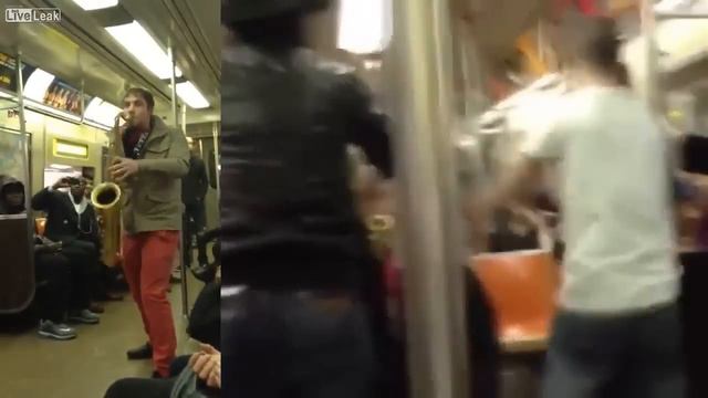 Two Total Strangers Have Saxophone Battle On NYC Subway Train смотреть онлайн
