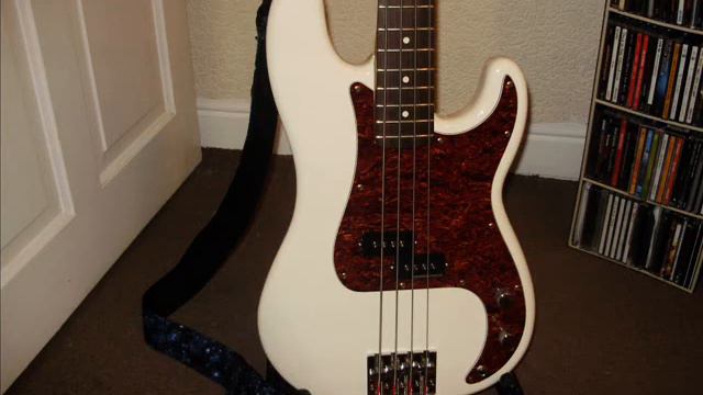 Fender Precision Custom Bass смотреть онлайн
