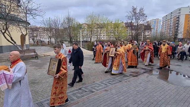 Вторник Светлой седминцы. Крстный Ход в день памяти Иверской иконы Божьей Матери смотреть онлайн
