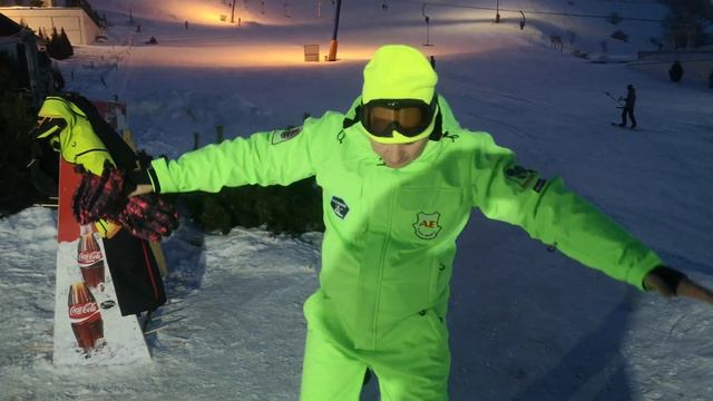 Саратов. Презентую Вам горнолыжный мерч. Комбинезон в продаже! смотреть онлайн