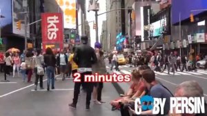 МИЛЛИОНЕР ПРИТВОРИЛСЯ БЕДНЫМ (ПРАНК) РЕАКЦИИ ЛЮДЕЙ