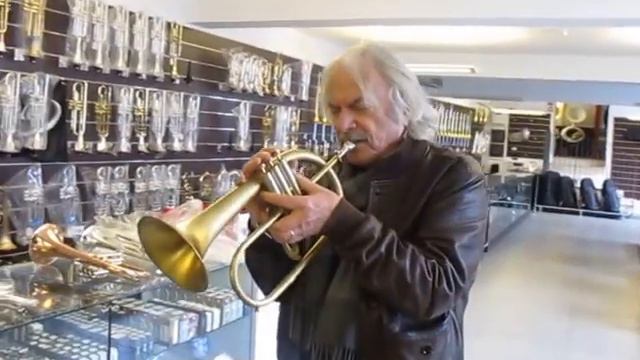 Demo del Maestro Enrico Rava смотреть онлайн