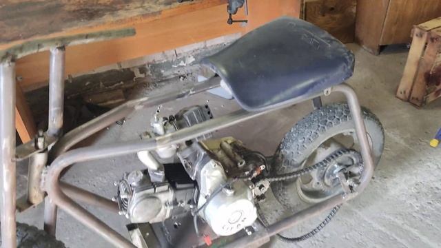 Заехал в гараж)))) смотреть онлайн