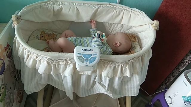 Обзор люльки Kolcraft.