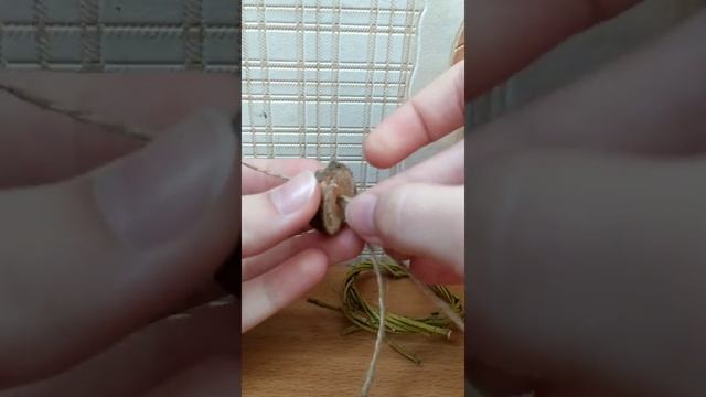 Игрушка для попугаев своими руками