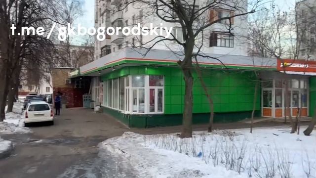 ЖК Богородский. Количество дворников на детской площадке зашкаливает. https://t.me/gkbogorodskiy смотреть онлайн