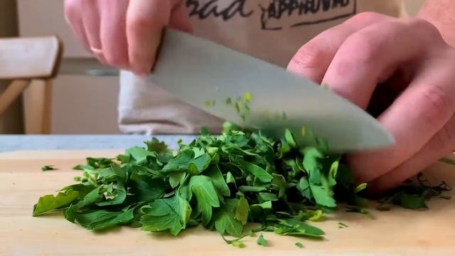 Рулет из говяжьего фарша! С начинкой, в духовке!!! смотреть онлайн