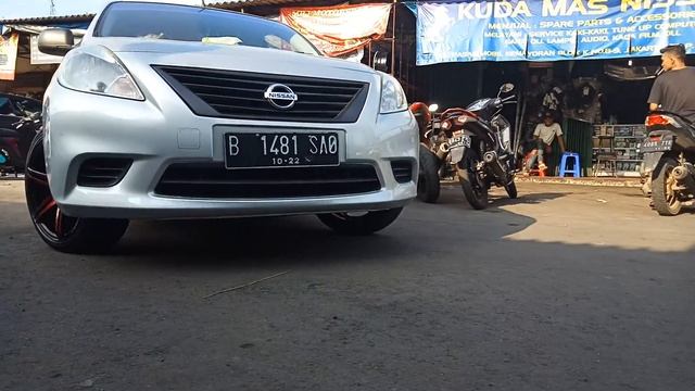 Nissan Almera with Vossen R14x5.5" 4x100-114 смотреть онлайн