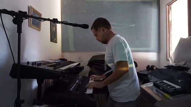 Jean-Michel Jarre - Rendez-Vous IV (Alexandre Valente with Roland BK-9 and Yamaha PSR-SX600) смотреть онлайн