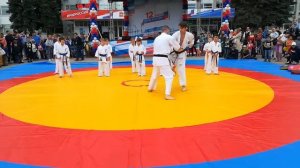 Киокушинкай каратэ - показательное выступление у администрации