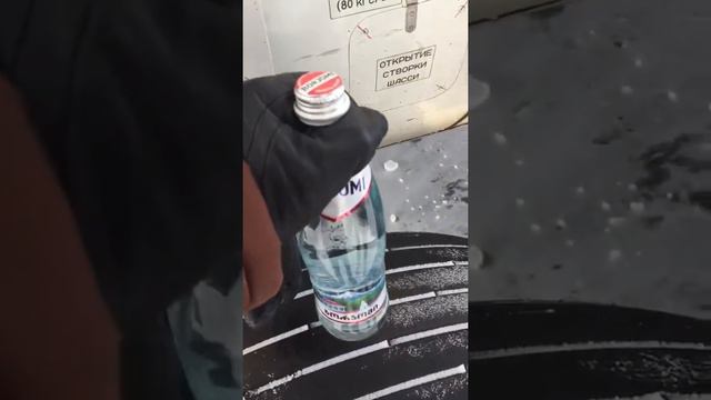 Шок! Боржоми!!! Секундное превращение в лёд) смотреть онлайн