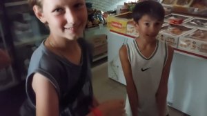 Мариуполь купил пацанам все что они захотели