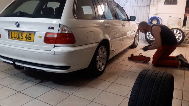 COMO pintar tus llantas DEL COCHE por # 9 EUROS # смотреть онлайн