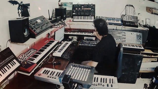 Pabellón Sintético - Morphic Resonance 31 (MatrixBrute-Arp Odyssey-Model D-Mother 32-Nord Lead) смотреть онлайн