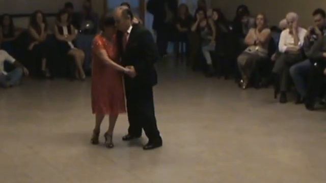 SUTIL TANGO MATINEE - SILVIA LUCCI Y ELISEO MORELLI смотреть онлайн