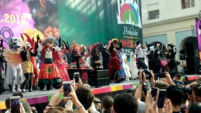Мексиканский карнавал "День мёртвых" в Гостином дворе. смотреть онлайн