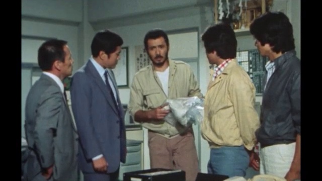 太陽にほえろ！ 第516話 白いスーツの女 смотреть онлайн