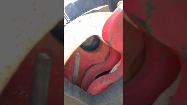 Проверка верхнего плеча предохранителя и полочки ломиком гладуна ! Автосцепка в разрезе ! смотреть онлайн