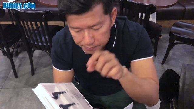 VLOG GILA GAJET: Unboxing SUDIO TRE Wireless Earphones смотреть онлайн