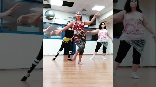 Habibi Ya Einy- Belly dance workout// Хабиби Ейни- Урок Танца Живота// חביבי עייני- שיעור ריקודי בט смотреть онлайн